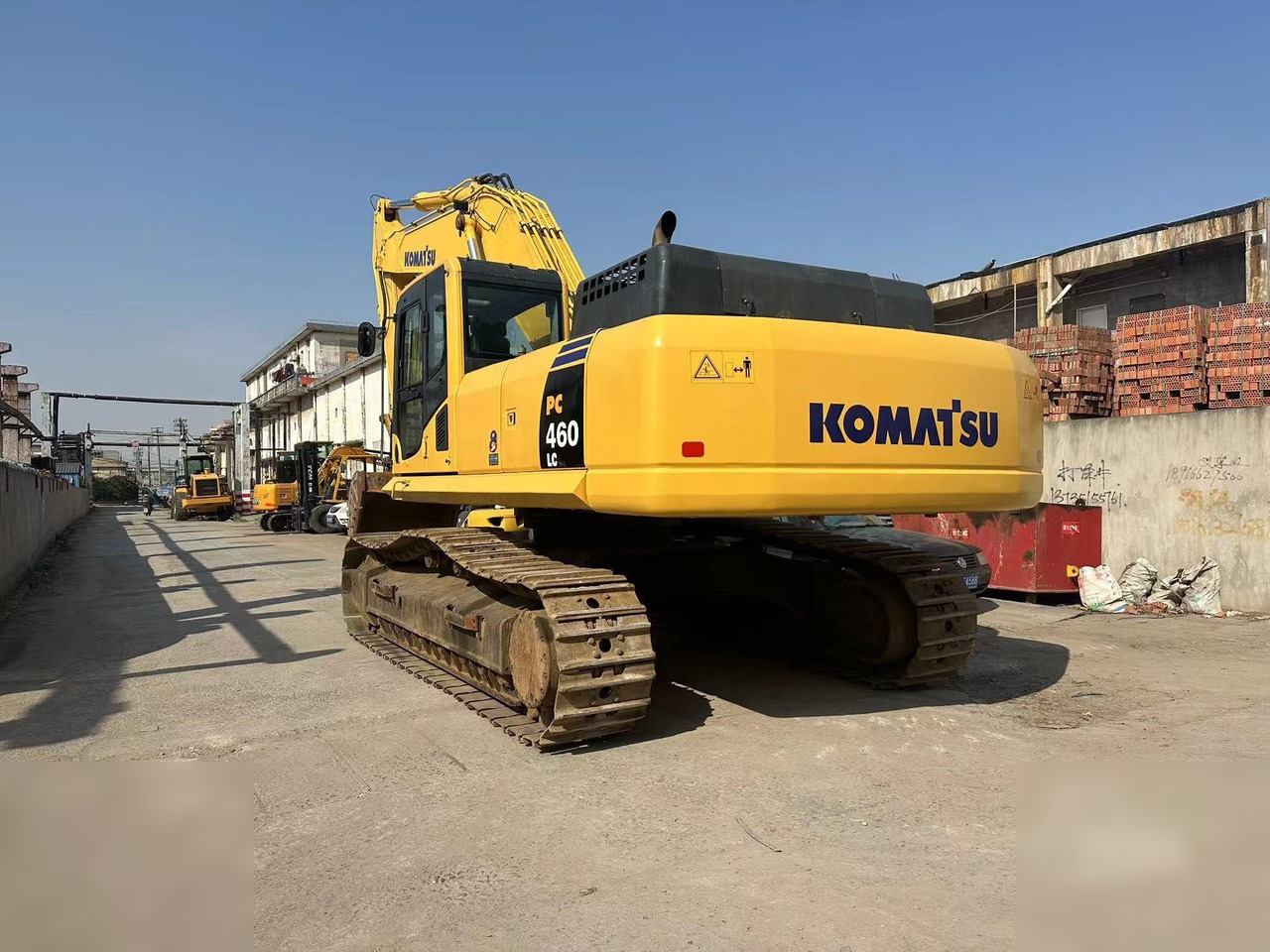KOMATSU PC460 LC-8 - Pelle sur chenille: photos 4 KOMATSU PC460 LC-8 - Pelle sur chenille: photos 4