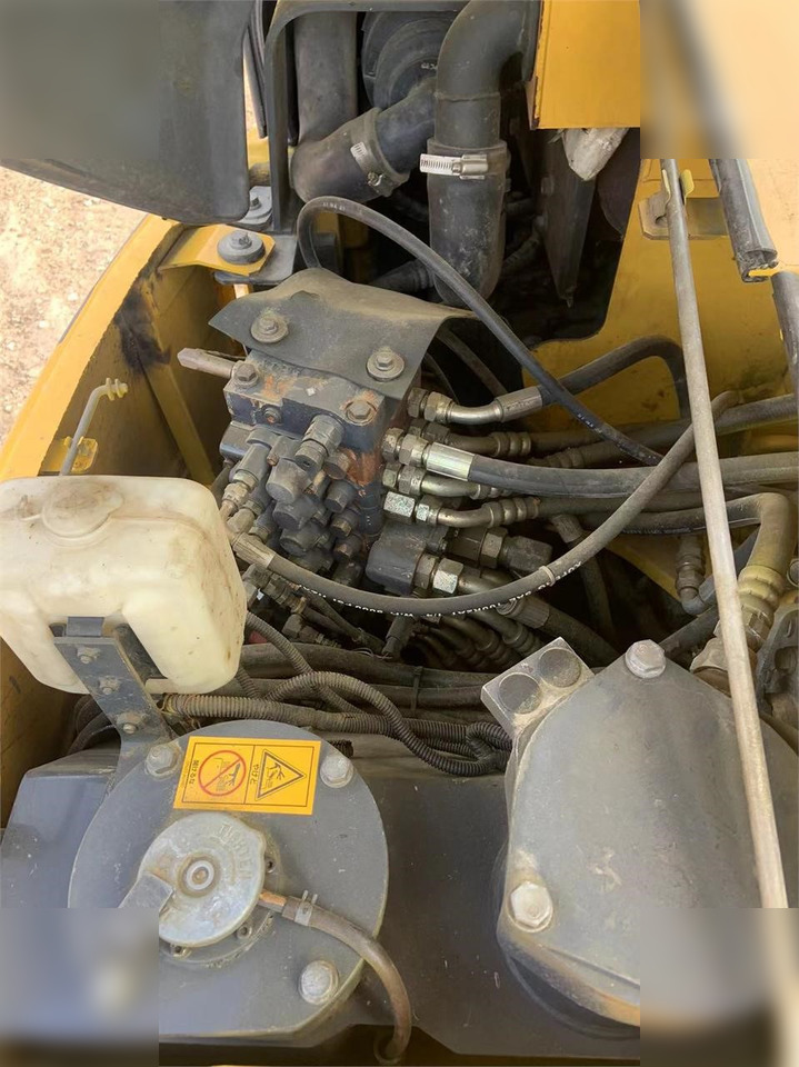 Pelle sur chenille KOMATSU PC78US-6: photos 10