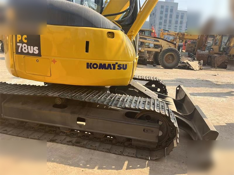 KOMATSU PC78US-6 - Pelle sur chenille: photos 4 KOMATSU PC78US-6 - Pelle sur chenille: photos 4