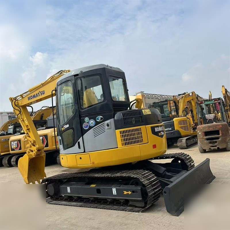KOMATSU PC78US - Pelle sur chenille: photos 1 KOMATSU PC78US - Pelle sur chenille: photos 1