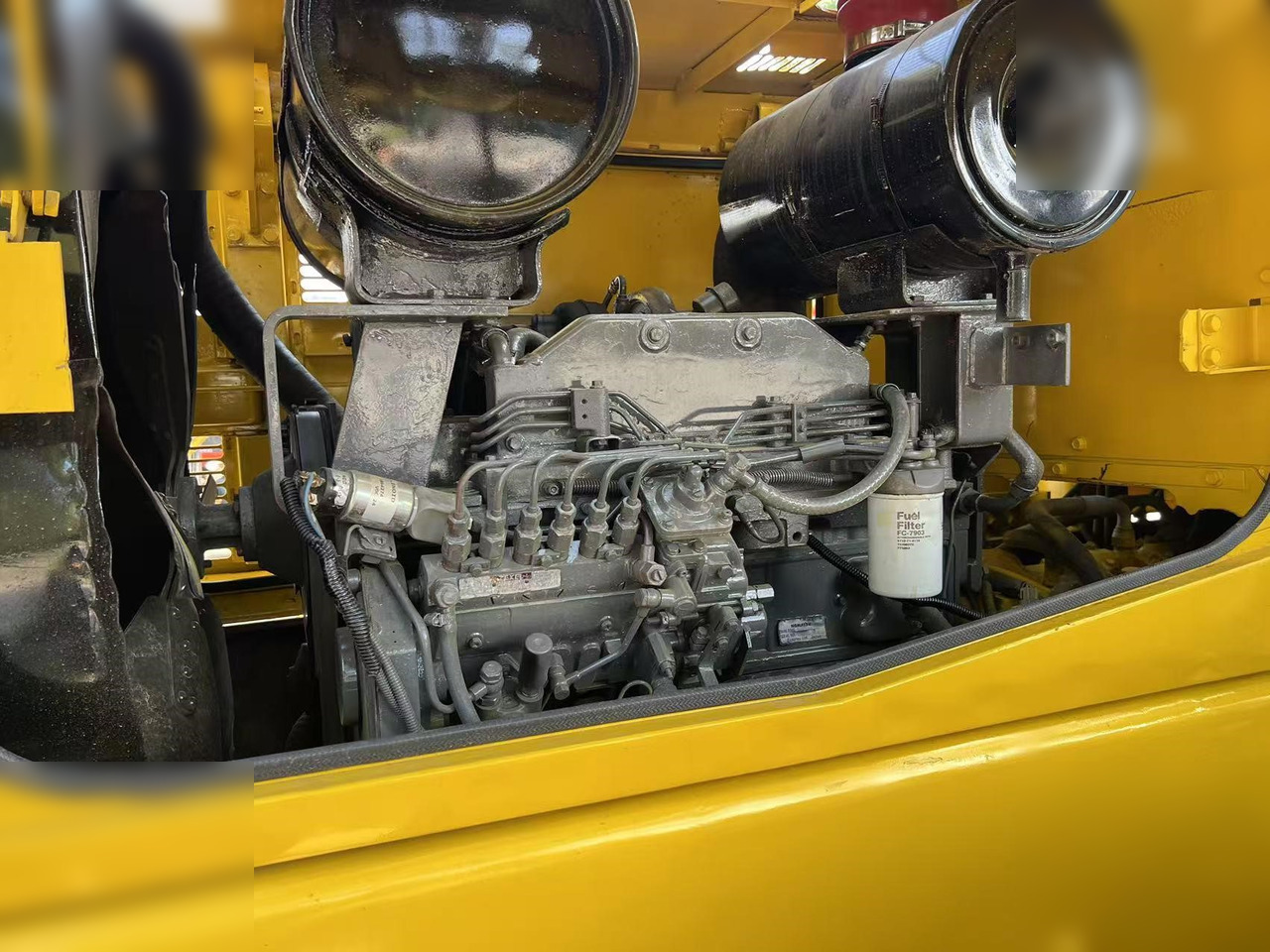 Chargeuse sur pneus KOMATSU WA320-3: photos 7