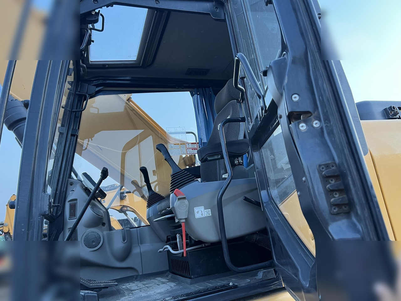 Pelle sur chenille LIUGONG 922E: photos 7