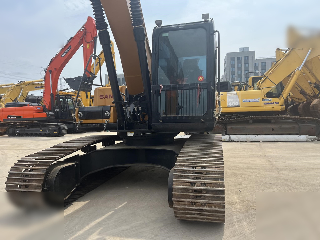 SANY SY215C - Pelle sur chenille: photos 5 SANY SY215C - Pelle sur chenille: photos 5