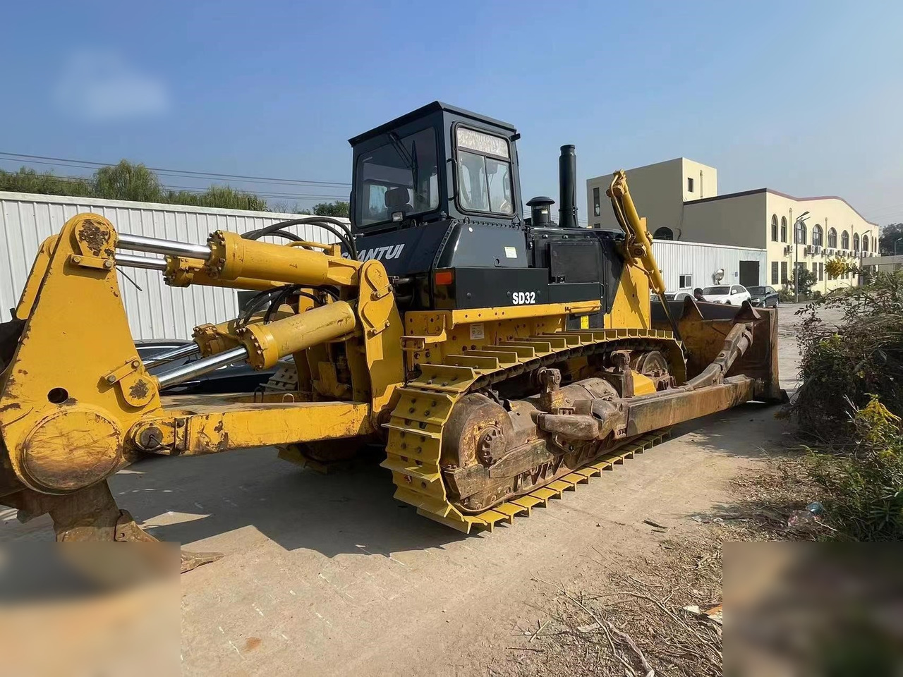 SHANTUI SD32 - Bulldozer: photos 2 SHANTUI SD32 - Bulldozer: photos 2