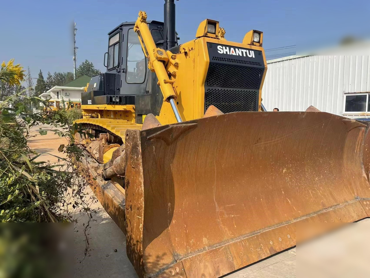 SHANTUI SD32 - Bulldozer: photos 1 SHANTUI SD32 - Bulldozer: photos 1