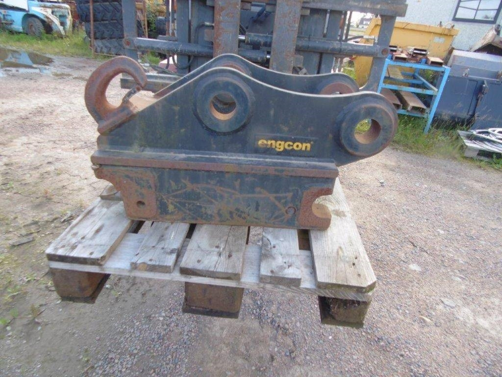 Fäste passande Hitachi 210 - Attache rapide pour Engins de chantier: photos 3 Fäste passande Hitachi 210 - Attache rapide pour Engins de chantier: photos 3