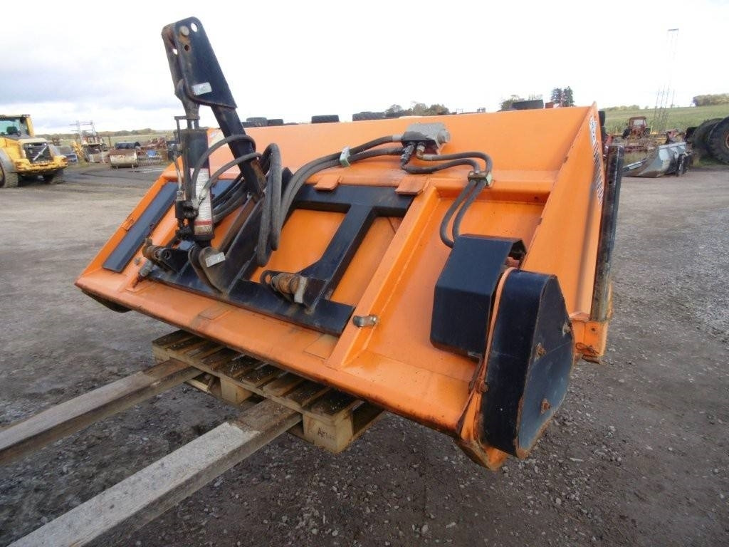 Trejon trejon - Epandeur de sable: photos 2 Trejon trejon - Epandeur de sable: photos 2