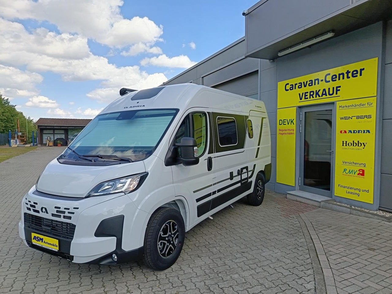 Adria Twin ALL-IN 540 SP*AUTOMATIK*SAFETY*STYLE*SOFORT - Fourgon aménagé: photos 3 Adria Twin ALL-IN 540 SP*AUTOMATIK*SAFETY*STYLE*SOFORT - Fourgon aménagé: photos 3