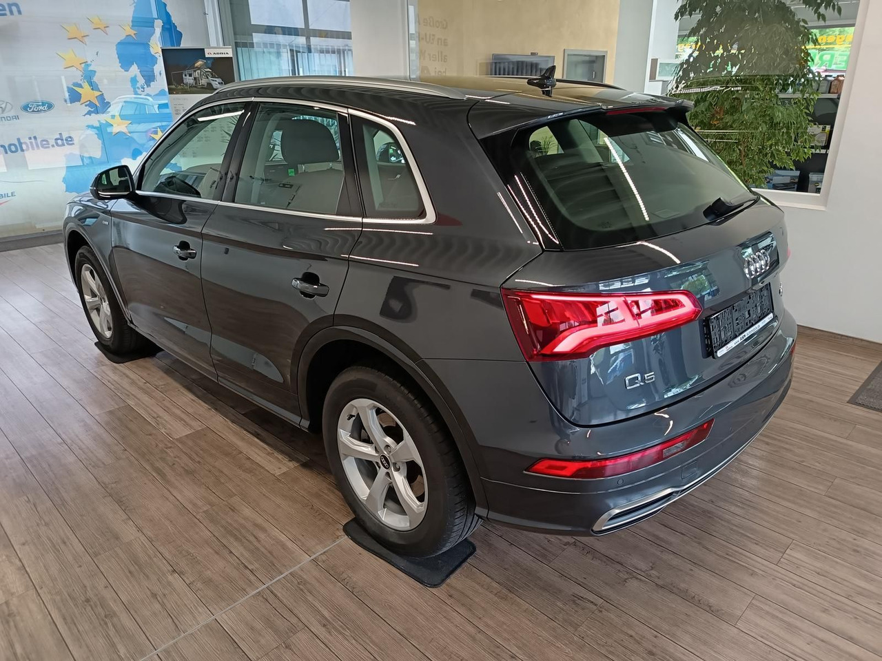 Audi Q5 40 TDI Quattro S-Line*AHK*NAVI*LED*R-KAM*DAB* - SUV: photos 4 Audi Q5 40 TDI Quattro S-Line*AHK*NAVI*LED*R-KAM*DAB* - SUV: photos 4