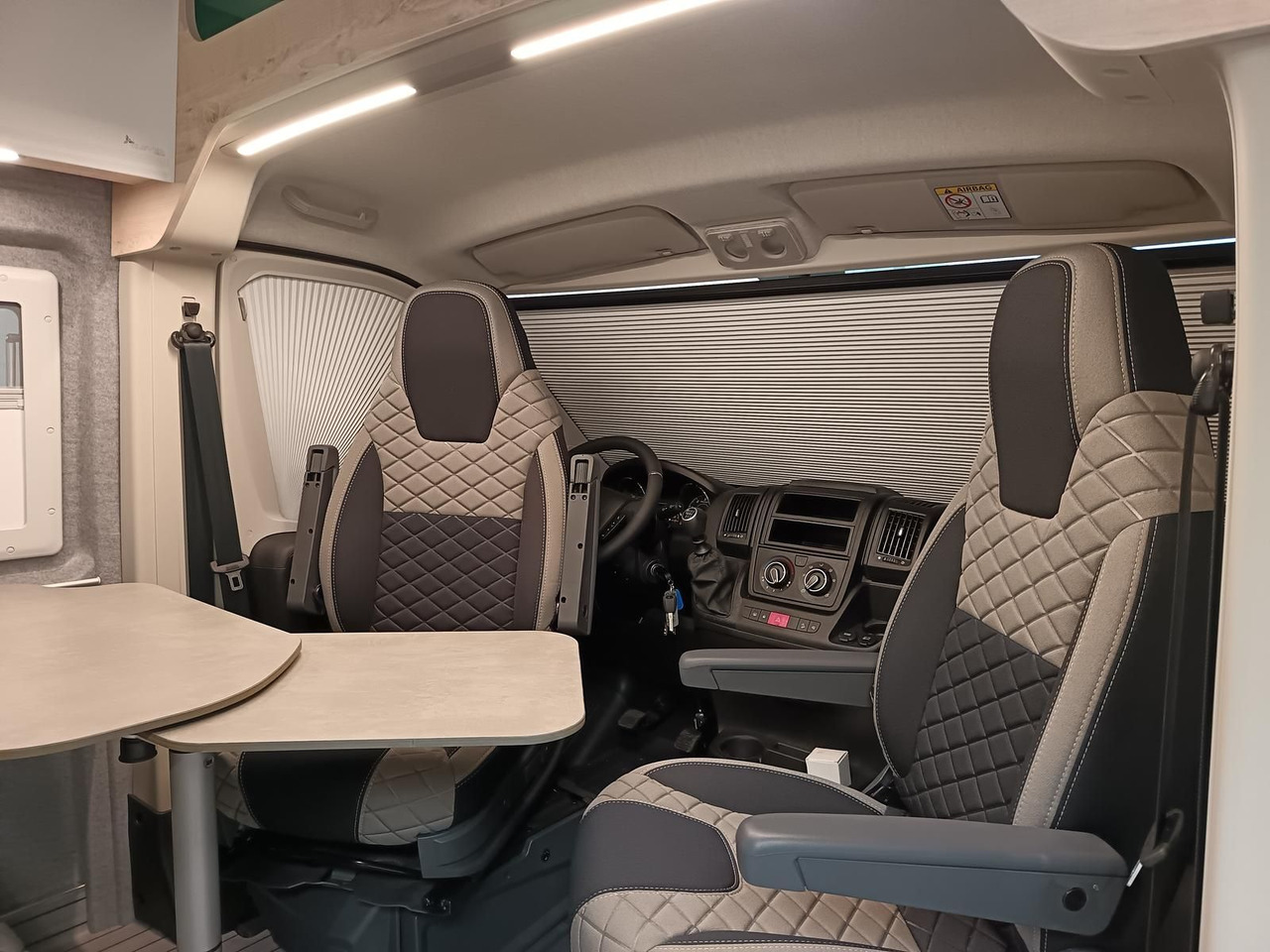 Clever Runner 636 2,2 165PS MJ2024*TRUMA C6 D + E*SHZ* - Fourgon aménagé: photos 5 Clever Runner 636 2,2 165PS MJ2024*TRUMA C6 D + E*SHZ* - Fourgon aménagé: photos 5