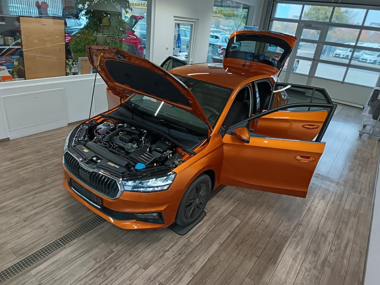 Skoda Fabia 130 Jahre 1,0 TSI*AHK-VORBER.*5J.GARANTIE* - Berline: photos 2 Skoda Fabia 130 Jahre 1,0 TSI*AHK-VORBER.*5J.GARANTIE* - Berline: photos 2