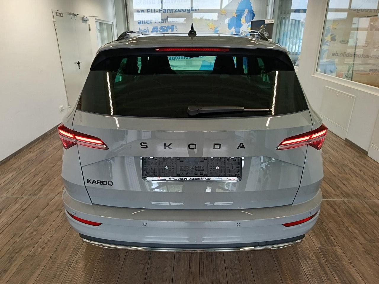 Skoda Karoq Sportline 1,5 TSI DSG*AHK*PSD*STD.HZG*NAVI - SUV: photos 5 Skoda Karoq Sportline 1,5 TSI DSG*AHK*PSD*STD.HZG*NAVI - SUV: photos 5