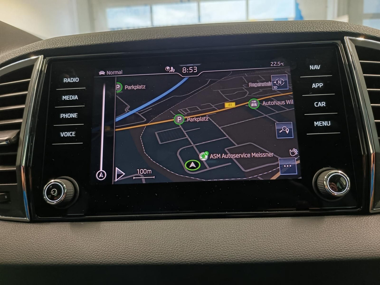 SUV Skoda Karoq Style 1,5TSI DSG*AHK-VORBER*NAVI*LED*R-KAM: photos 11