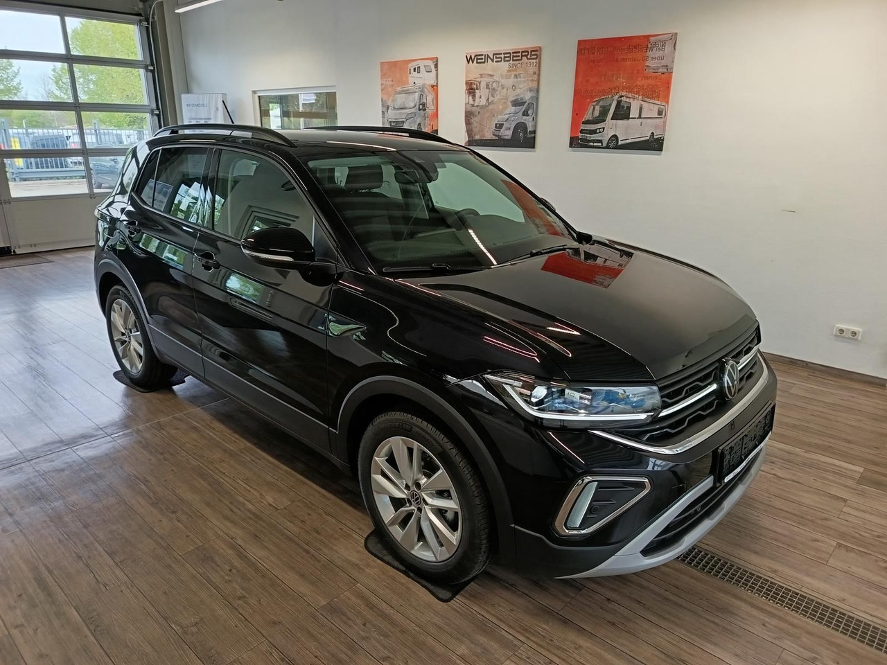 Volkswagen T-Cross Life 1.5 TSI DSG*AHK*MATRIX LED*ACC*SHZ* - SUV: photos 3 Volkswagen T-Cross Life 1.5 TSI DSG*AHK*MATRIX LED*ACC*SHZ* - SUV: photos 3