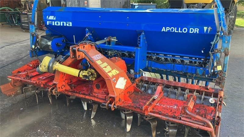 Kuhn HR 3001 M med Fiona Apollo - Combiné de semis: photos 1 Kuhn HR 3001 M med Fiona Apollo - Combiné de semis: photos 1