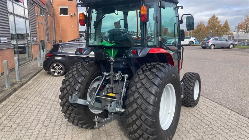Massey Ferguson 1765 M HC - Tracteur communal: photos 5 Massey Ferguson 1765 M HC - Tracteur communal: photos 5