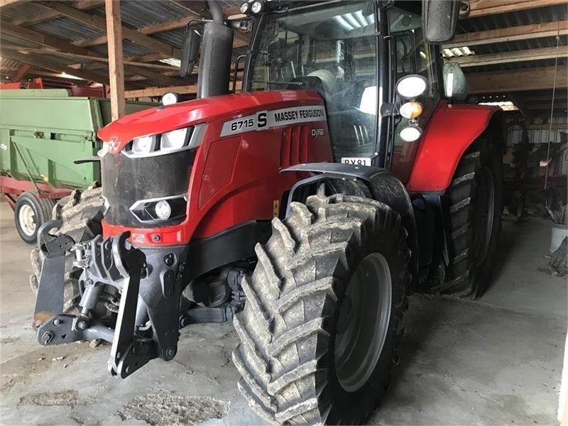 Massey Ferguson 6715S Dyna 6 - Tracteur agricole: photos 1 Massey Ferguson 6715S Dyna 6 - Tracteur agricole: photos 1