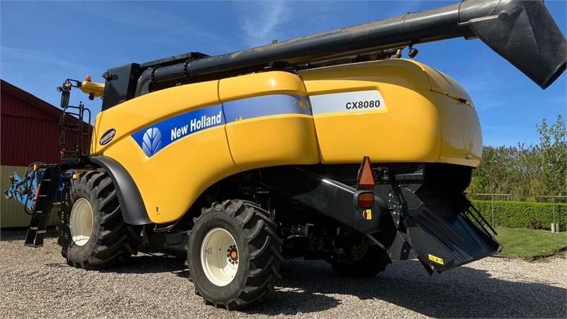 New Holland CX 8080 SLH med 30 fods Varifeed - Moissonneuse-batteuse: photos 4 New Holland CX 8080 SLH med 30 fods Varifeed - Moissonneuse-batteuse: photos 4