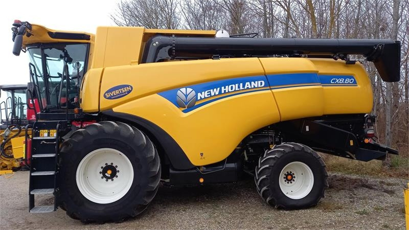New Holland CX8.80 SLH med 25 fods Varifeed - Moissonneuse-batteuse: photos 5 New Holland CX8.80 SLH med 25 fods Varifeed - Moissonneuse-batteuse: photos 5