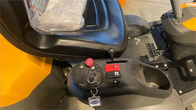 Stiga Park 700 WX 100 cm fejemaskine - Matériel de jardinage: photos 5 Stiga Park 700 WX 100 cm fejemaskine - Matériel de jardinage: photos 5