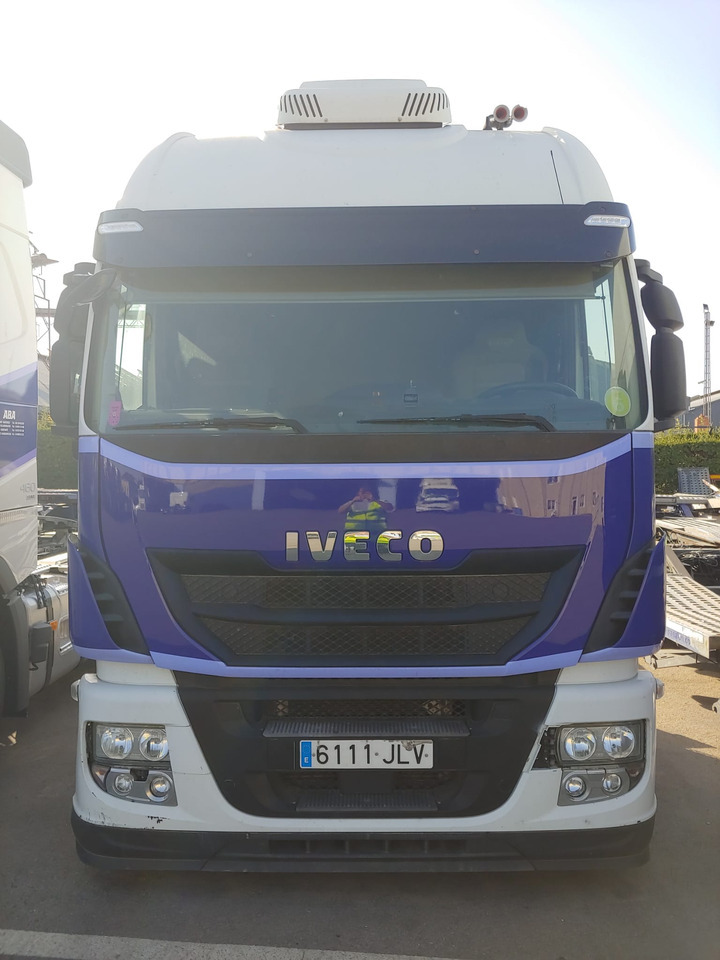 IVECO AS190S50FP - Camion porte-voitures: photos 4 IVECO AS190S50FP - Camion porte-voitures: photos 4