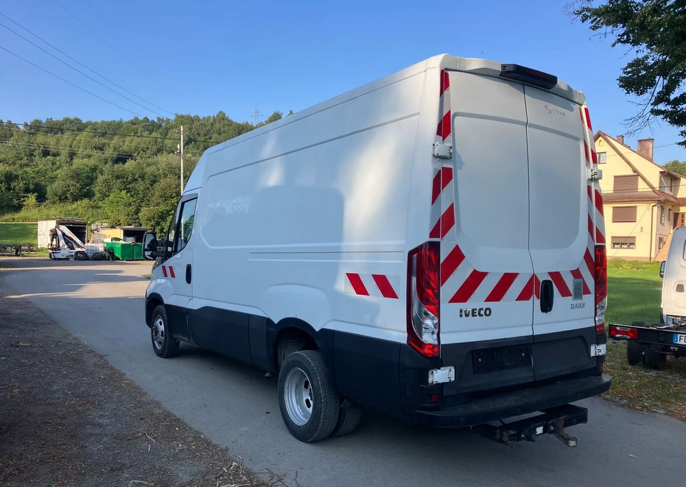 Iveco Daily 35c16 blaszak KLIMA SPROWADZONY serwisówka - Fourgon utilitaire: photos 4 Iveco Daily 35c16 blaszak KLIMA SPROWADZONY serwisówka - Fourgon utilitaire: photos 4