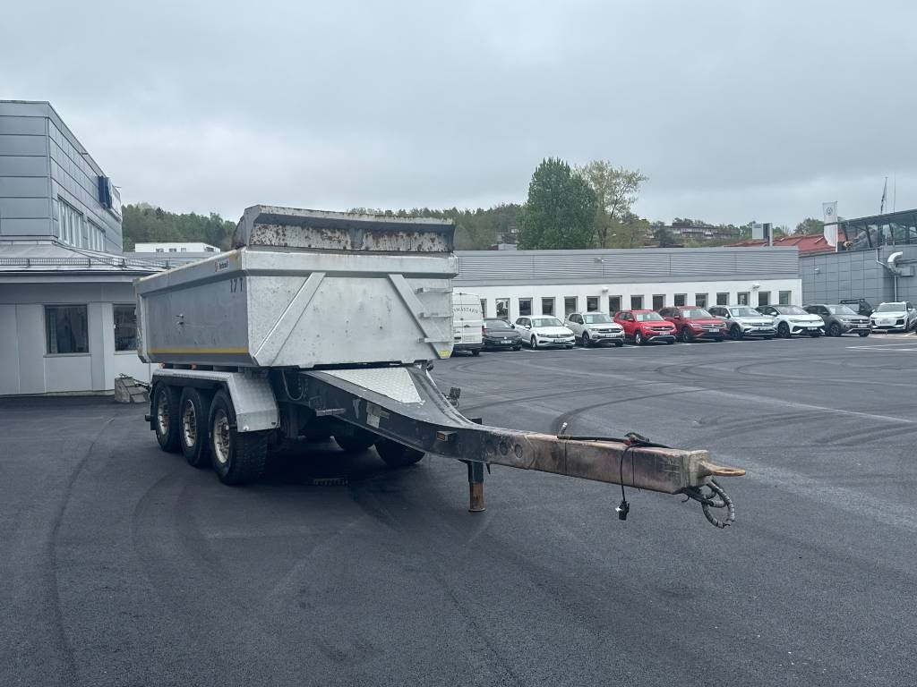 Istrail TN-144 3-axlig Dumperkärra - Remorque benne: photos 3 Istrail TN-144 3-axlig Dumperkärra - Remorque benne: photos 3