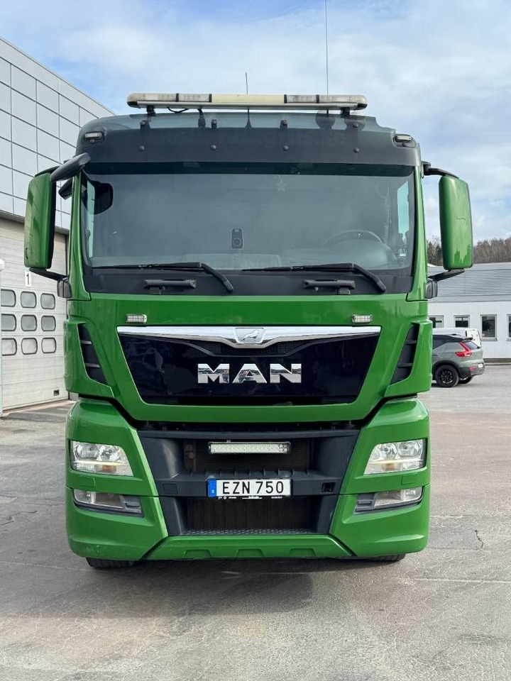MAN TGX 35.480 8x4-4 Lastväxlare - Camion ampliroll: photos 2 MAN TGX 35.480 8x4-4 Lastväxlare - Camion ampliroll: photos 2