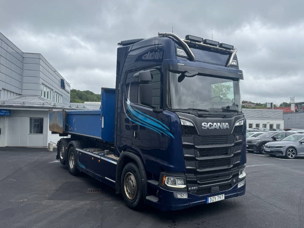 Scania S 580 6x2*4 Lastväxlare Hiab ink Flak - Camion ampliroll: photos 3 Scania S 580 6x2*4 Lastväxlare Hiab ink Flak - Camion ampliroll: photos 3