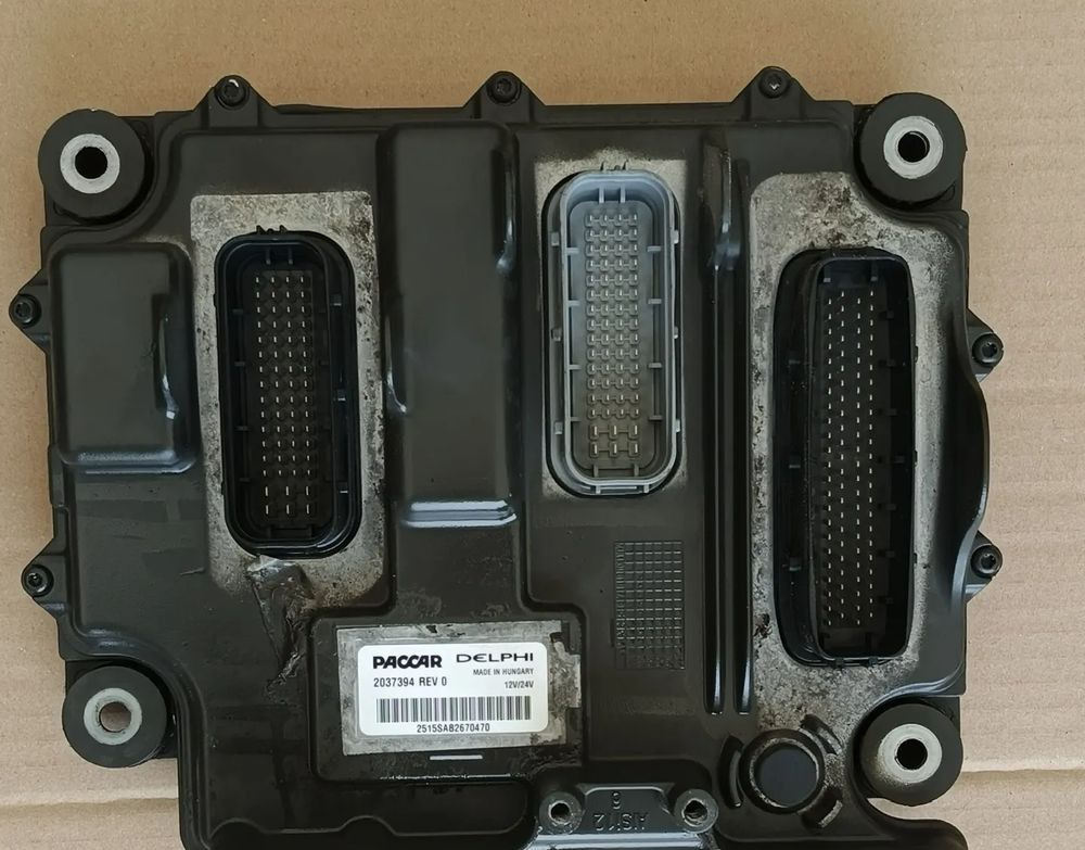 DAF XF 106 EURO 6 MX13 KOMPUTER STEROWNIK SILNIKA 2037394 - Moteur pour Camion: photos 1 DAF XF 106 EURO 6 MX13 KOMPUTER STEROWNIK SILNIKA 2037394 - Moteur pour Camion: photos 1