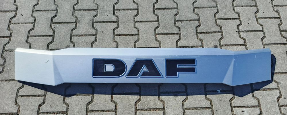 DAF XF XG NAPIS EMBLEMAT 2277942 - Carrosserie et extérieur: photos 1 DAF XF XG NAPIS EMBLEMAT 2277942 - Carrosserie et extérieur: photos 1