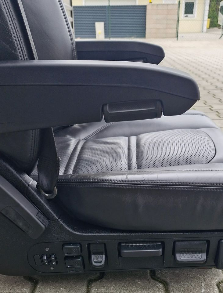 IVECO STRALIS S WAY FOTEL PASAŻERA - Cabine et intérieur: photos 4 IVECO STRALIS S WAY FOTEL PASAŻERA - Cabine et intérieur: photos 4