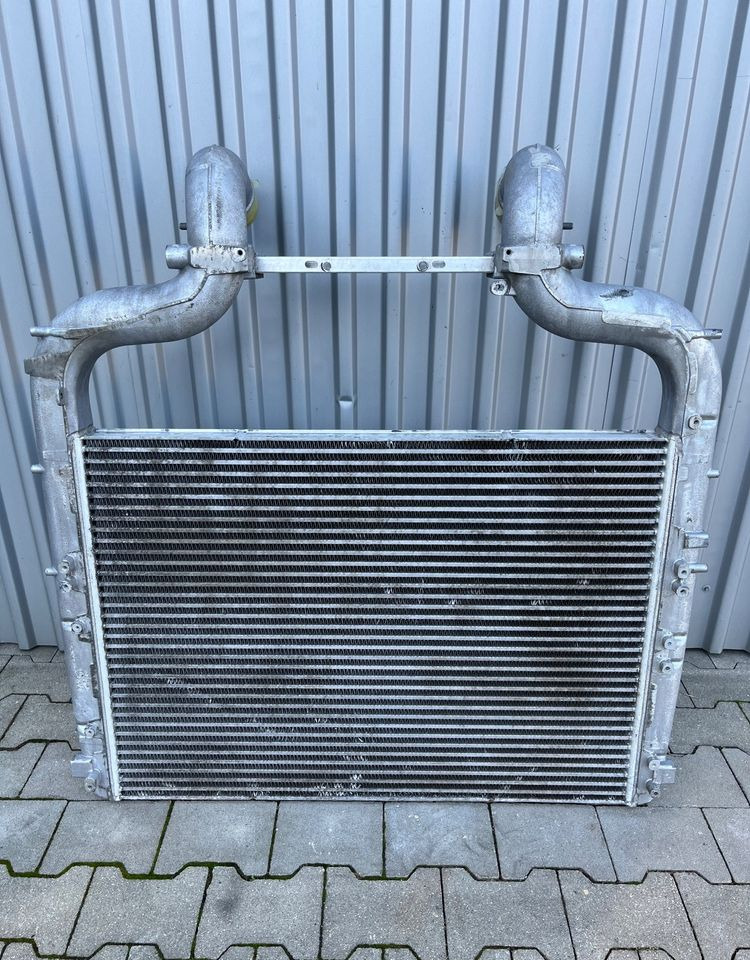 Intercooler DAF XF 106 euro 6 lift chłodnica powietrza 2021 - Système de refroidissement pour Camion: photos 1 Intercooler DAF XF 106 euro 6 lift chłodnica powietrza 2021 - Système de refroidissement pour Camion: photos 1