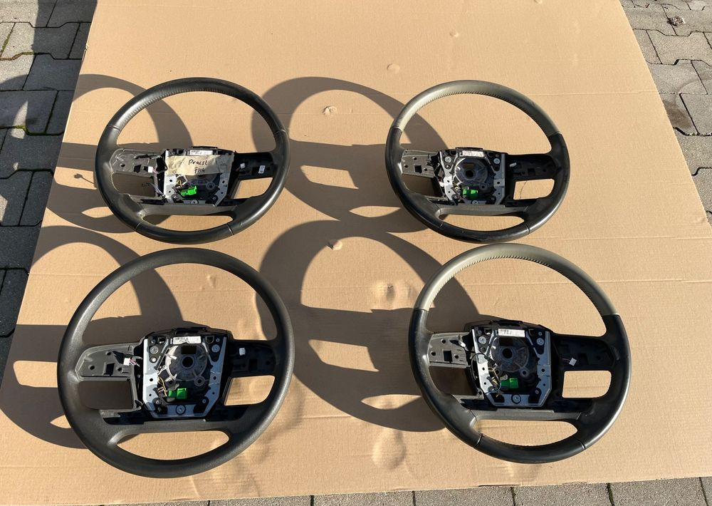 Kierownica Volvo FH 4 euro 6 - Cabine et intérieur pour Camion: photos 1 Kierownica Volvo FH 4 euro 6 - Cabine et intérieur pour Camion: photos 1