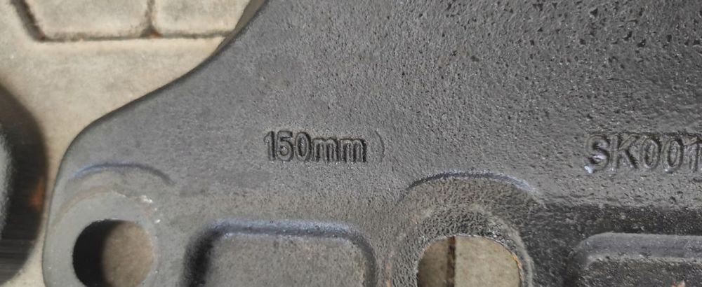 ŁAPA ŁAPY POD SIODŁO JOST 150mm NOWE - Sellette d'attelage pour Camion: photos 3 ŁAPA ŁAPY POD SIODŁO JOST 150mm NOWE - Sellette d'attelage pour Camion: photos 3