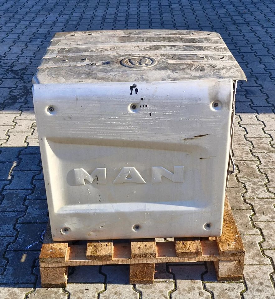 MAN TG3 TGX TGS KATALIZATOR TŁUMIK 81.151036182 81.151030164 - Catalyseur: photos 1 MAN TG3 TGX TGS KATALIZATOR TŁUMIK 81.151036182 81.151030164 - Catalyseur: photos 1