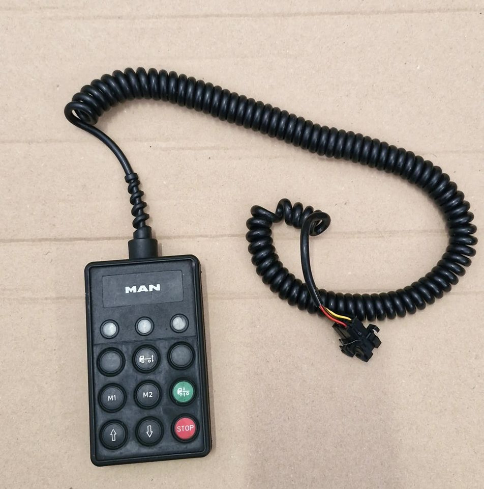 MAN TG3 TGX TGS PILOT POZIOMOWANIA ZAWIESZENIA - Système de carburant: photos 1 MAN TG3 TGX TGS PILOT POZIOMOWANIA ZAWIESZENIA - Système de carburant: photos 1