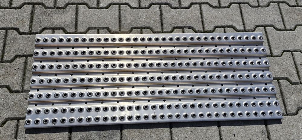 MAN TGX TGS TG3 PODEST BLACHA NOWY - Carrosserie et extérieur: photos 1 MAN TGX TGS TG3 PODEST BLACHA NOWY - Carrosserie et extérieur: photos 1