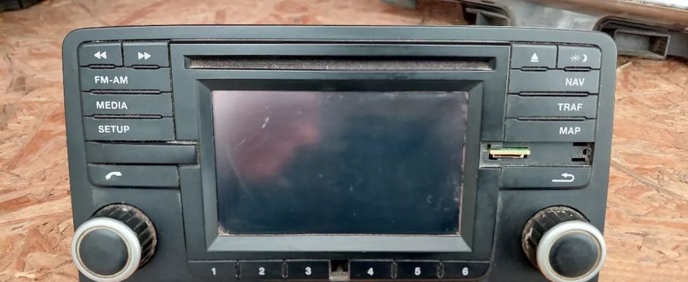 MAN TGX TGS TGL RADIO NAWIGACJA 81.28100-6027 - Cabine et intérieur pour Camion: photos 1 MAN TGX TGS TGL RADIO NAWIGACJA 81.28100-6027 - Cabine et intérieur pour Camion: photos 1