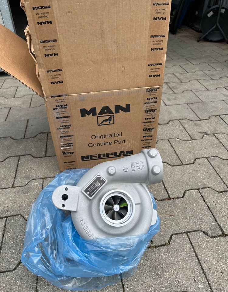 NOWA turbosprężarka MAN TGX TGS euro 6 D26 turbina - Moteur pour Camion: photos 1 NOWA turbosprężarka MAN TGX TGS euro 6 D26 turbina - Moteur pour Camion: photos 1