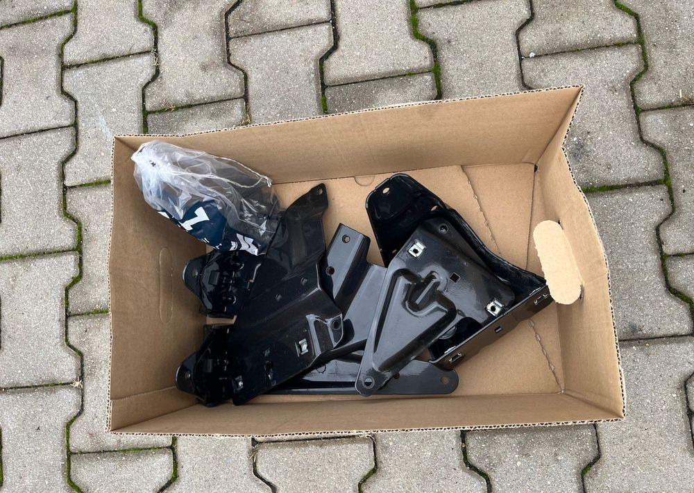 NOWY komplet spoilerów MAN TGX TG3 lift GM owiewki spoilery z gumami - Carrosserie et extérieur pour Camion: photos 5 NOWY komplet spoilerów MAN TGX TG3 lift GM owiewki spoilery z gumami - Carrosserie et extérieur pour Camion: photos 5