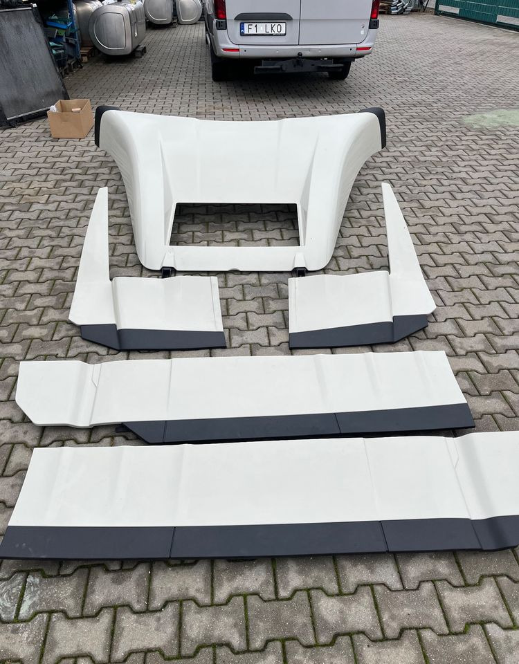 NOWY komplet spoilerów MAN TGX TG3 lift GM owiewki spoilery z gumami - Carrosserie et extérieur pour Camion: photos 1 NOWY komplet spoilerów MAN TGX TG3 lift GM owiewki spoilery z gumami - Carrosserie et extérieur pour Camion: photos 1