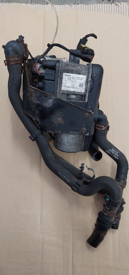 OGRZEWANIE POSTOJOWE WEBASTO TERMOPRO 50 MERCEDES ACTROS MP4 - Chauffage/ Ventilation pour Camion: photos 1 OGRZEWANIE POSTOJOWE WEBASTO TERMOPRO 50 MERCEDES ACTROS MP4 - Chauffage/ Ventilation pour Camion: photos 1