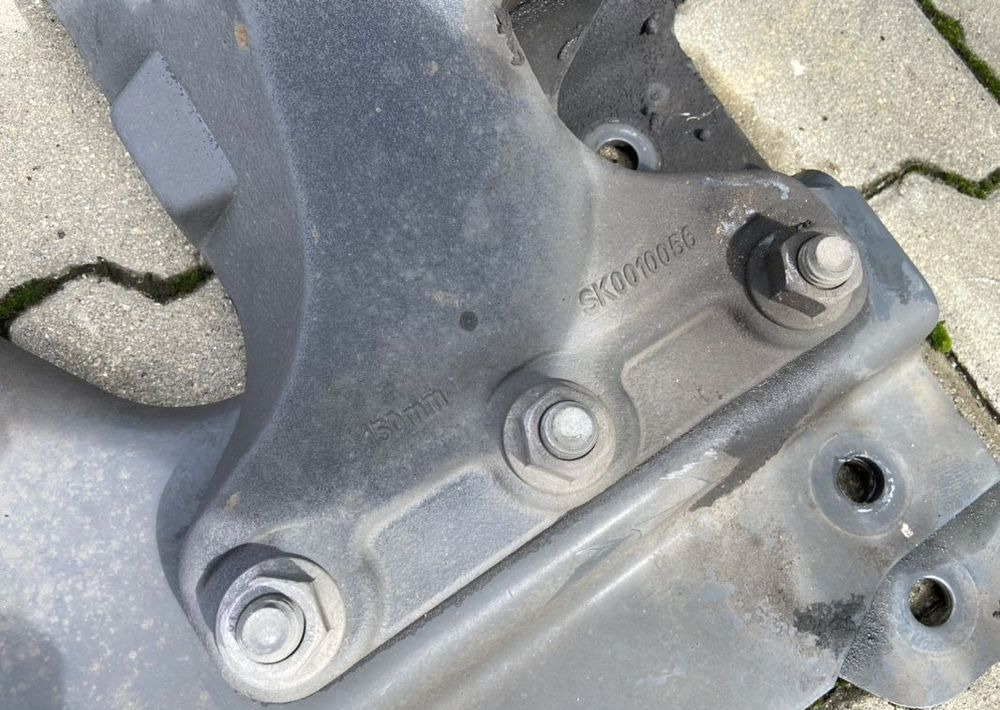 Płyta montażowa pod siodło DAF łapy Jost 150mm SK 0010056 - Sellette d'attelage pour Camion: photos 4 Płyta montażowa pod siodło DAF łapy Jost 150mm SK 0010056 - Sellette d'attelage pour Camion: photos 4