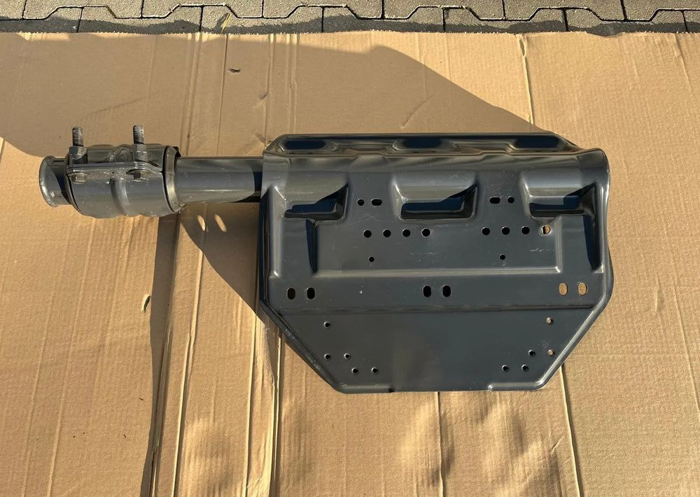 SCANIA R S CHLAPACZ BŁOTNIK GITARA NOWY 2800402 - Carrosserie et extérieur: photos 1 SCANIA R S CHLAPACZ BŁOTNIK GITARA NOWY 2800402 - Carrosserie et extérieur: photos 1