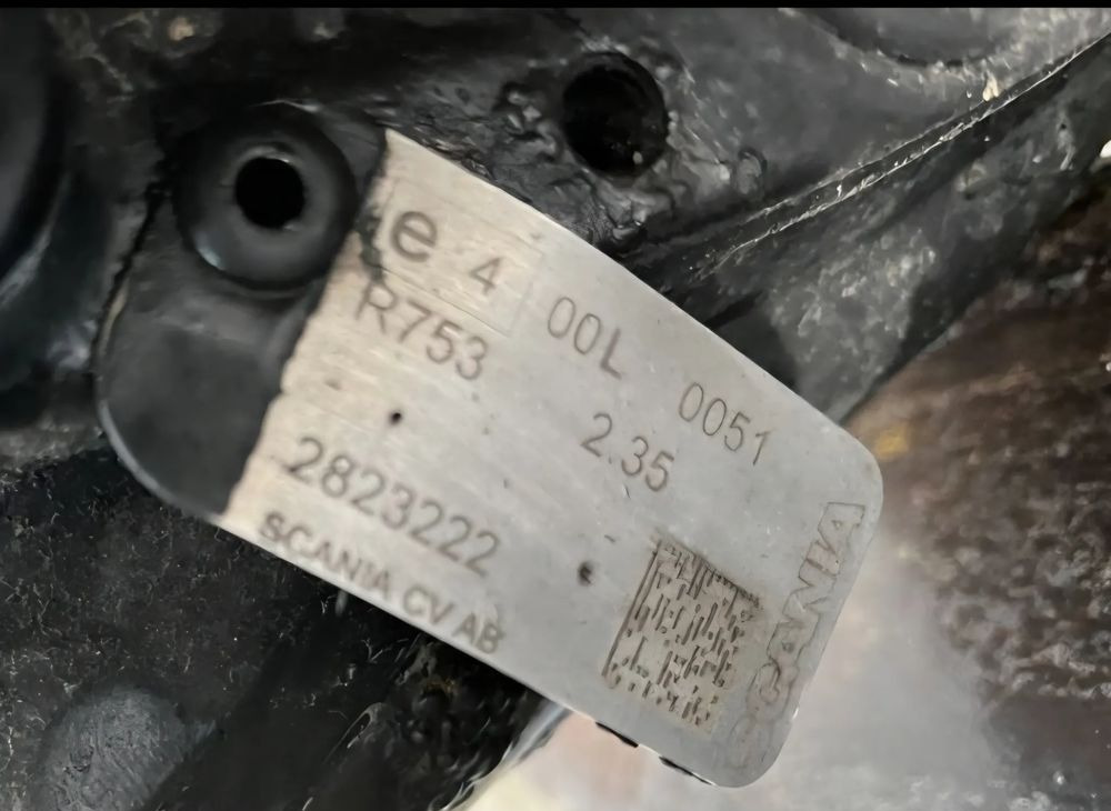 SCANIA R S MOST TYLNY KOMPLETNY DYFERENCJAŁ R753 2.35 2823222 - Essieu arrière pour Camion: photos 3 SCANIA R S MOST TYLNY KOMPLETNY DYFERENCJAŁ R753 2.35 2823222 - Essieu arrière pour Camion: photos 3