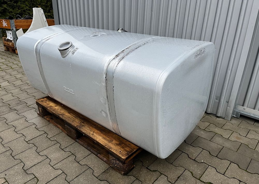 Zbiornik paliwa DAF XF CF 620 litrów bak - Système de carburant pour Camion: photos 2 Zbiornik paliwa DAF XF CF 620 litrów bak - Système de carburant pour Camion: photos 2
