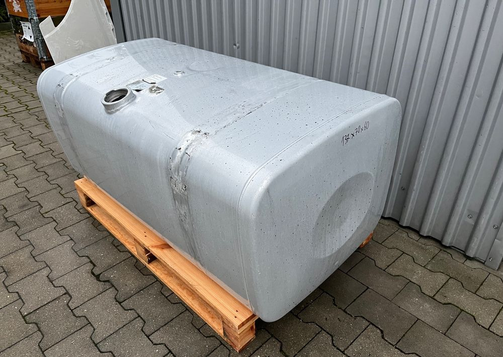 Zbiornik paliwa MAN TGX TGS 480 litrów bak - Système de carburant pour Camion: photos 2 Zbiornik paliwa MAN TGX TGS 480 litrów bak - Système de carburant pour Camion: photos 2