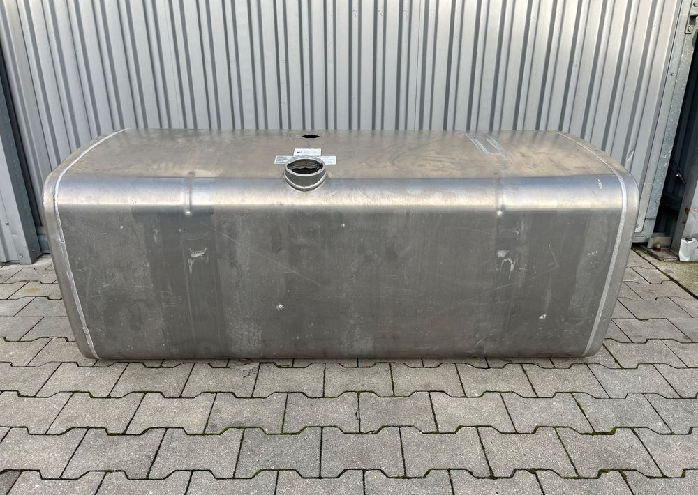 Zbiornik paliwa MAN TGX TGS 590 litrów bak - Système de carburant pour Camion: photos 1 Zbiornik paliwa MAN TGX TGS 590 litrów bak - Système de carburant pour Camion: photos 1