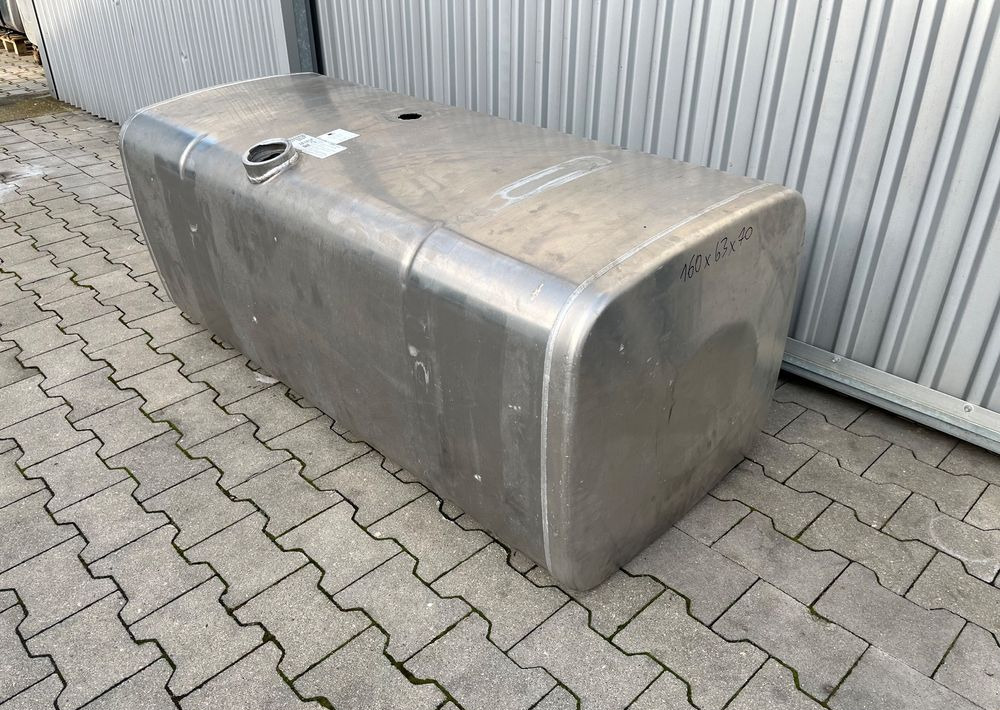 Zbiornik paliwa MAN TGX TGS 590 litrów bak - Système de carburant pour Camion: photos 2 Zbiornik paliwa MAN TGX TGS 590 litrów bak - Système de carburant pour Camion: photos 2